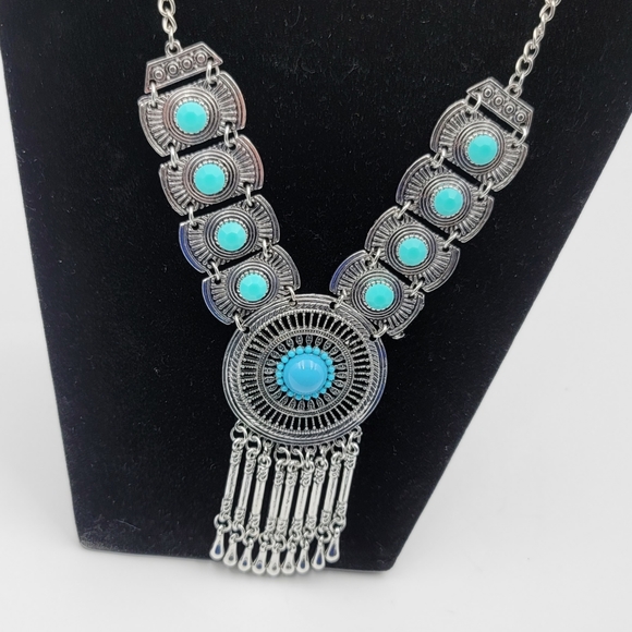 Fashion statement bohemian v style turquoise necklace - Picture 5 of 5